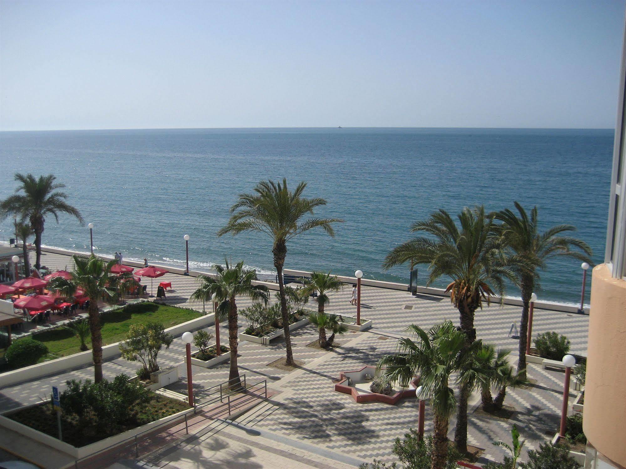 Apartamentos Intercentro Torrox-Costa Экстерьер фото